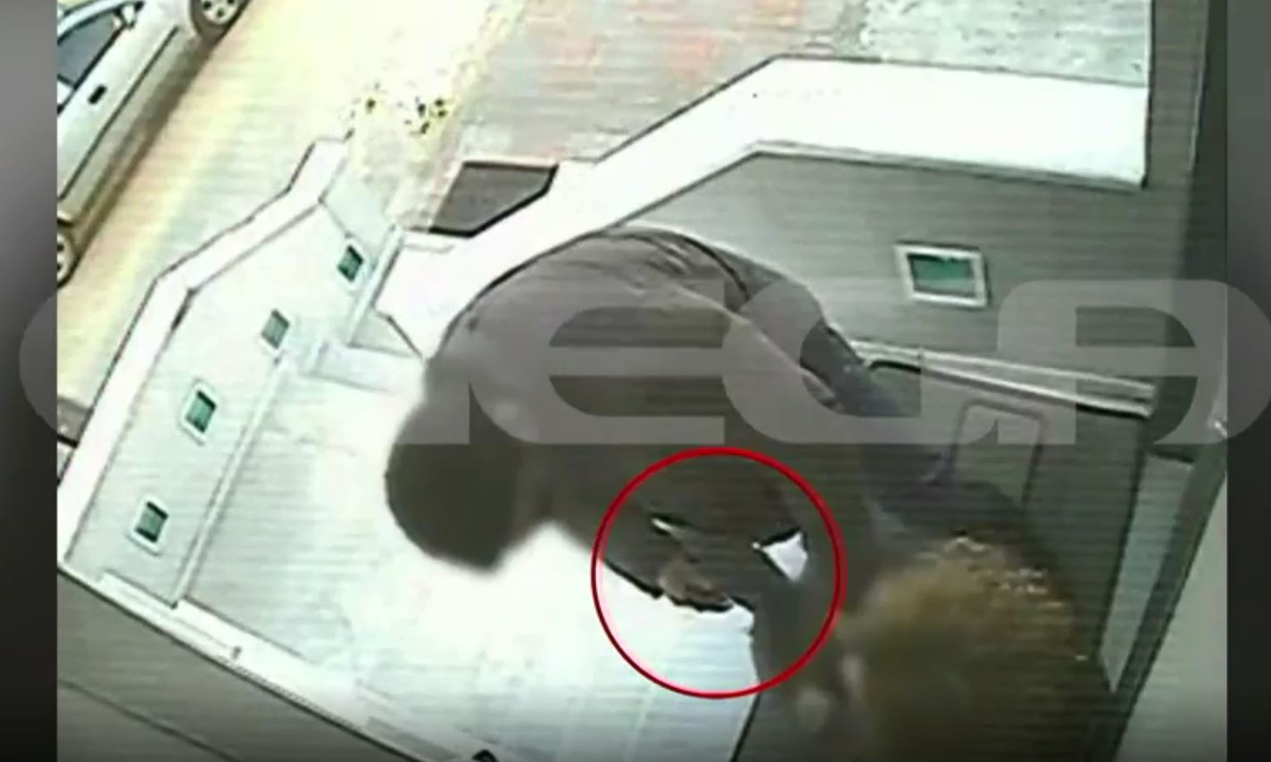 Θεσσαλονίκη: Η στιγμή της απαγωγής 44χρονης λογίστριας από πρώην συνάδελφό της – ΒΙΝΤΕΟ ντοκουμέντο