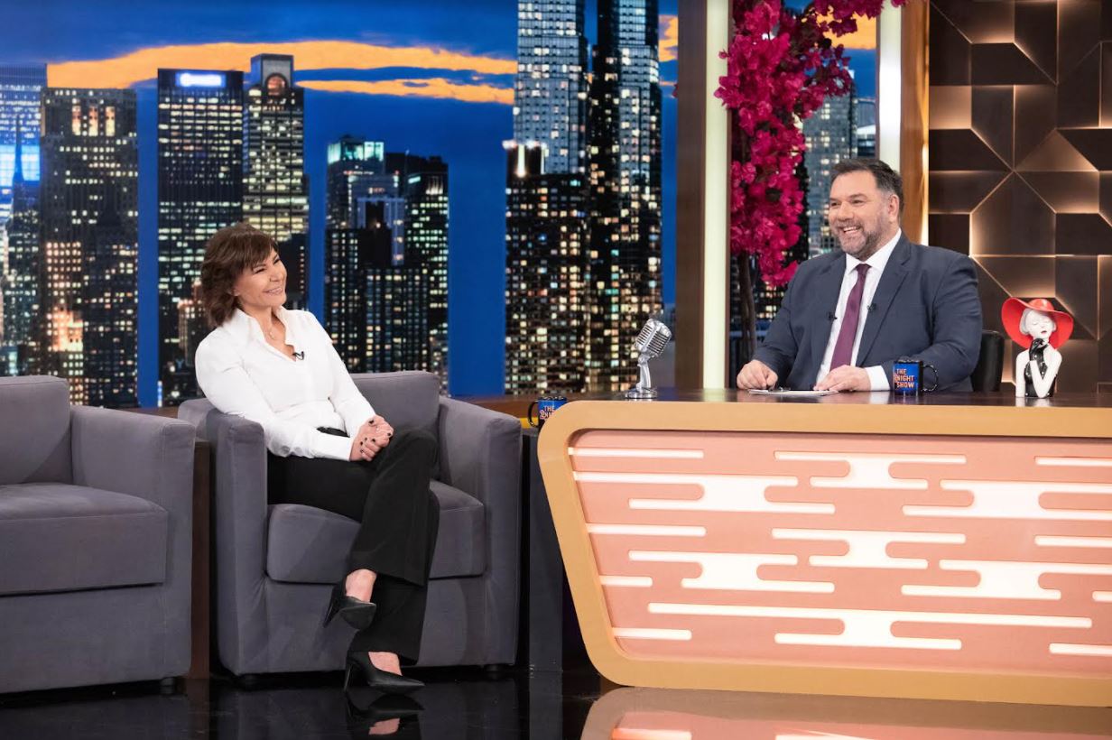 «The 2Night Show»: Ο Γρηγόρης Αρναούτογλου υποδέχεται την Κωνσταντίνα και την Μαρία Καρλάκη