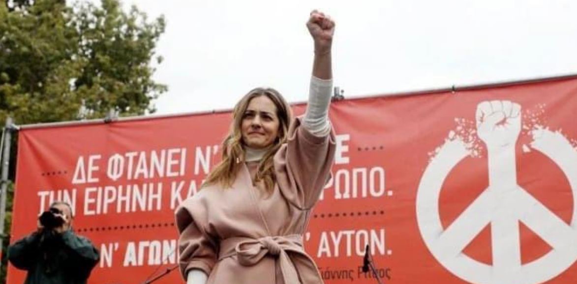 “Δίχασε” το Twitter η Νατάσσα Μποφίλιου – Τα σχόλια για την αντιπολεμική συναυλία