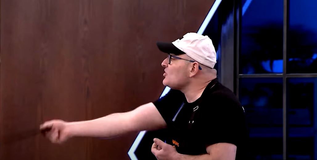 MasterChef: Ξέσπασε ο “Μπόμπαινας” – “Γι’ αυτό κερδίζουν οι Κόκκινοι”