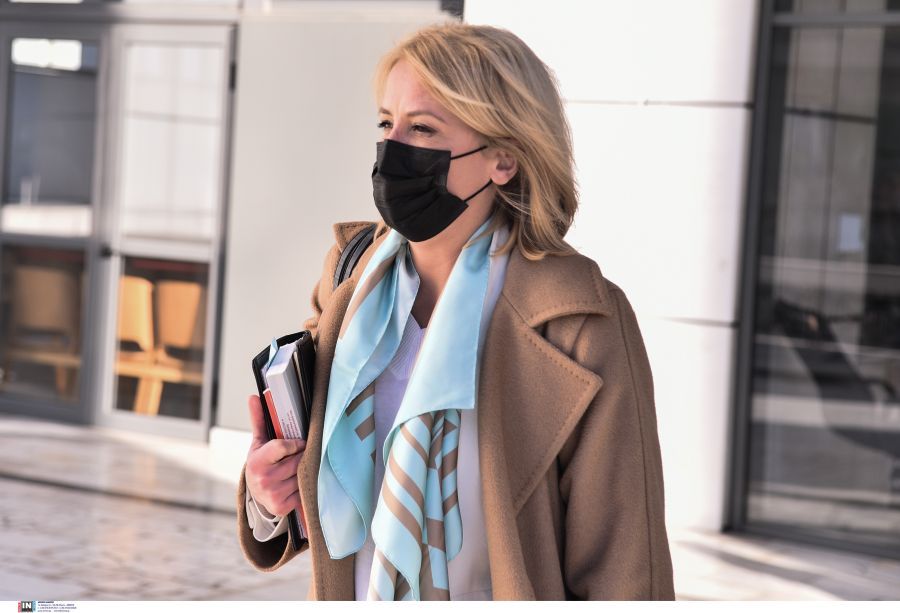 Ρένα Δούρου