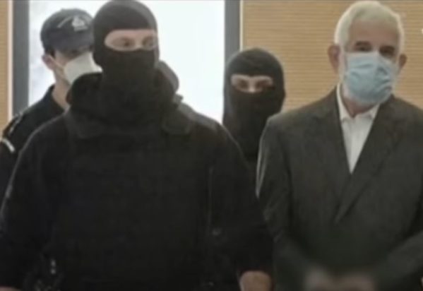 Πέτρος Φιλιππίδης