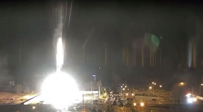 Ουκρανία: Πυροσβέστες κατάφεραν να φτάσουν στη φωτιά του πυρηνικού εργοστασίου της Ζαπορίζια