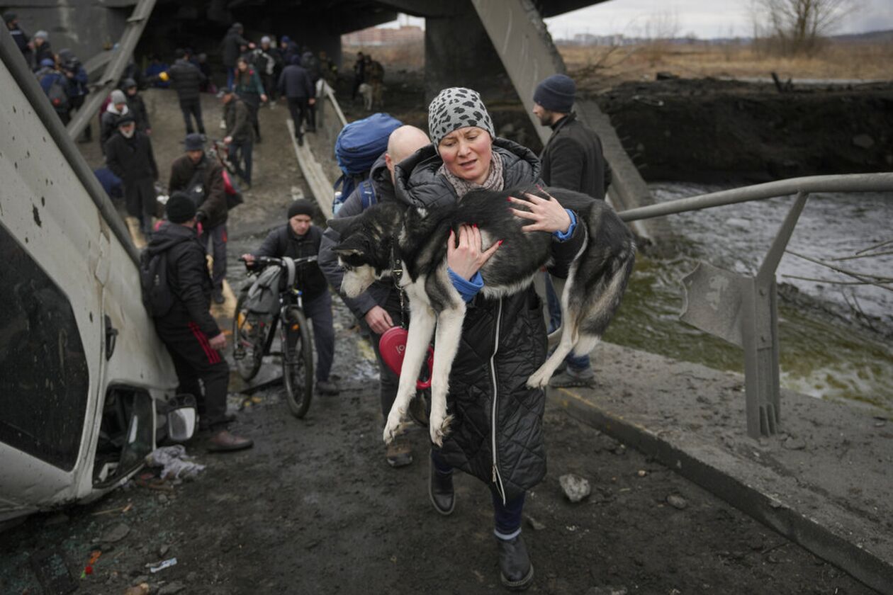 Ουκρανία: Το Κίεβο απορρίπτει τους ανθρωπιστικούς διαδρόμους προς Ρωσία και Λευκορωσία που πρότεινε η Μόσχα