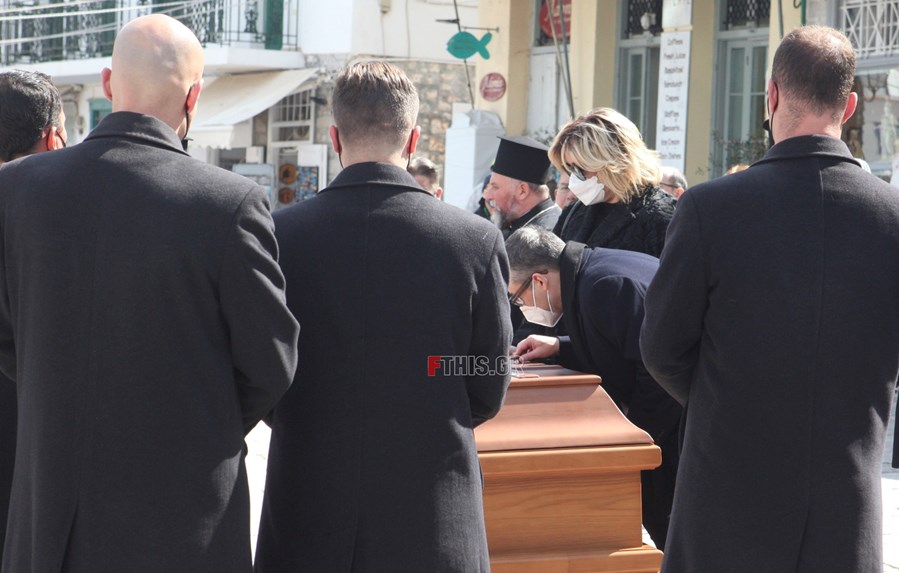 Κοντομηνάς-Εξόδιος