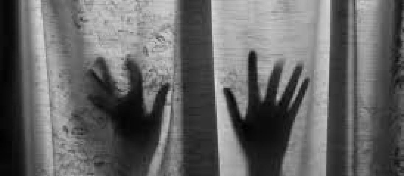 αιχμάλωτη- κράτηση