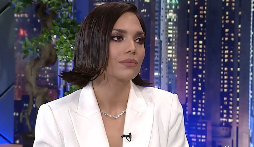 Κρυσταλλία: Με λες και νταλικέρη όταν μιλάω, είμαι αθυρόστομη