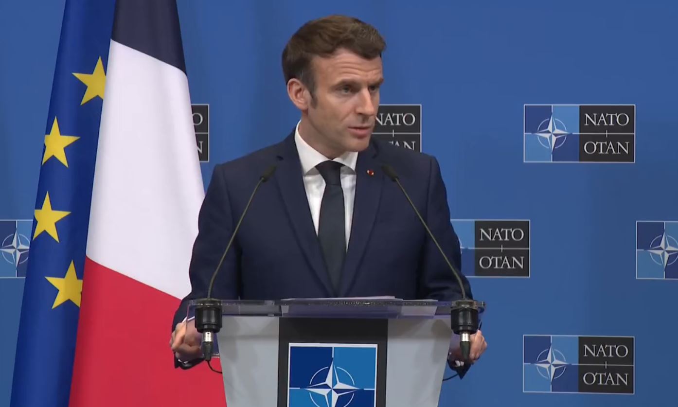 Πόλεμος στην Ουκρανία: Ο Μακρόν θέλει να συλλέξει αποδείξεις για τα εγκλήματα πολέμου των Ρώσων Ρώσους