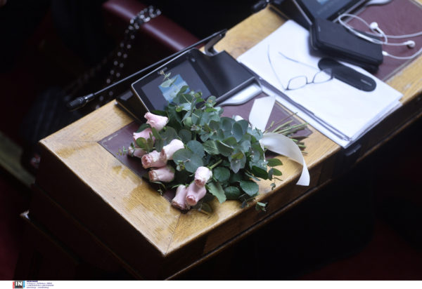 Μαριέττα Γιαννάκου - λουλούδια