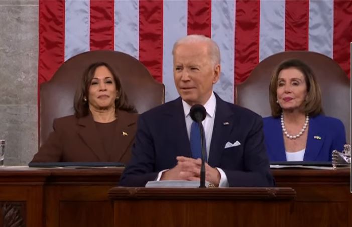 Μπάιντεν: Το φως θα νικήσει το σκοτάδι – Πούτιν θα σε κυνηγήσουμε για τα εγκλήματά σου