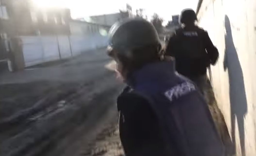 Πόλεμος στην Ουκρανία: Ρώσοι πυροβόλησαν βρετανικό τηλεοπτικό συνεργείο έξω από το Κίεβο – ΒΙΝΤΕΟ