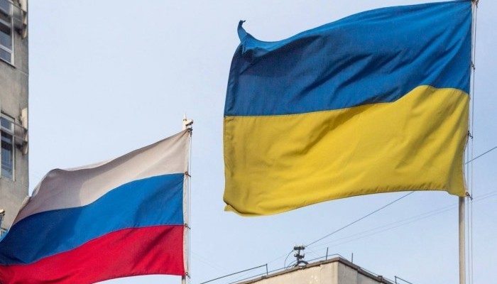 Ουκρανία: Το Κίεβο επιβεβαιώνει τις συνομιλίες με τη Μόσχα μέσω τηλεδιάσκεψης