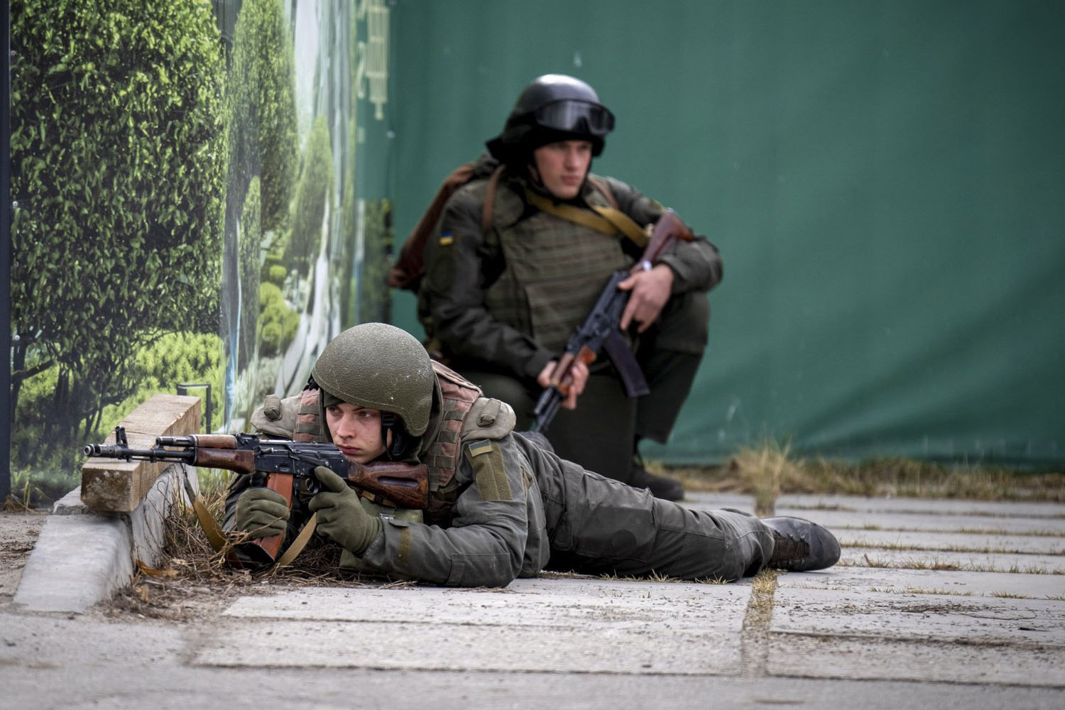 Πόλεμος στην Ουκρανία: Συνεχίζονται οι επιθέσεις του ρωσικού στρατού σε Χαρκίβ και Κίεβο