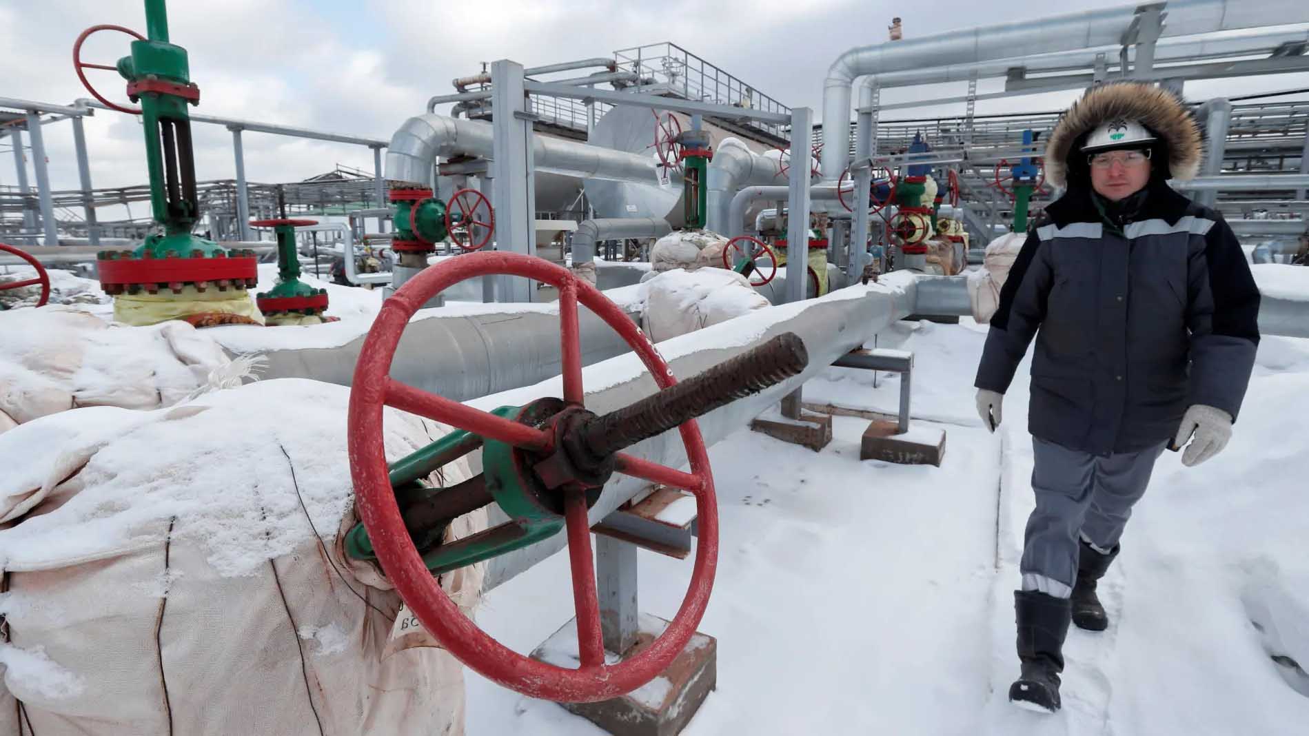 Ρωσία: Δεν θα δεχθεί το πλαφόν στην τιμή του πετρελαίου – Ετοιμάζει την απάντησή της