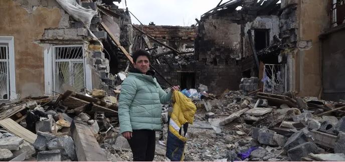 Ο “πόλεμος” στα μέσα κοινωνικής δικτύωσης για Ρωσία και Ουκρανία – Τι δήλωσε ο Διομήδης Σπινέλλης στον Realfm