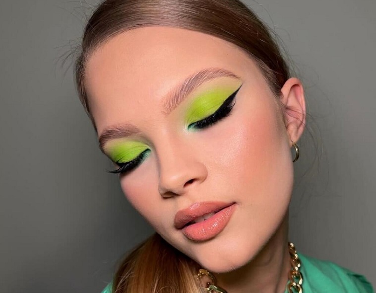 Πράσινη σκιά στα μάτια: Η μεγάλη τάση για τη σεζόν