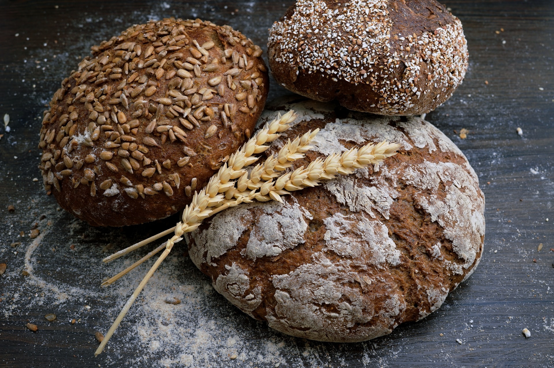 Ψωμί: Συμφέρει να το αγοράζουμε από φούρνο ή να το φτιάχνουμε στο σπίτι;