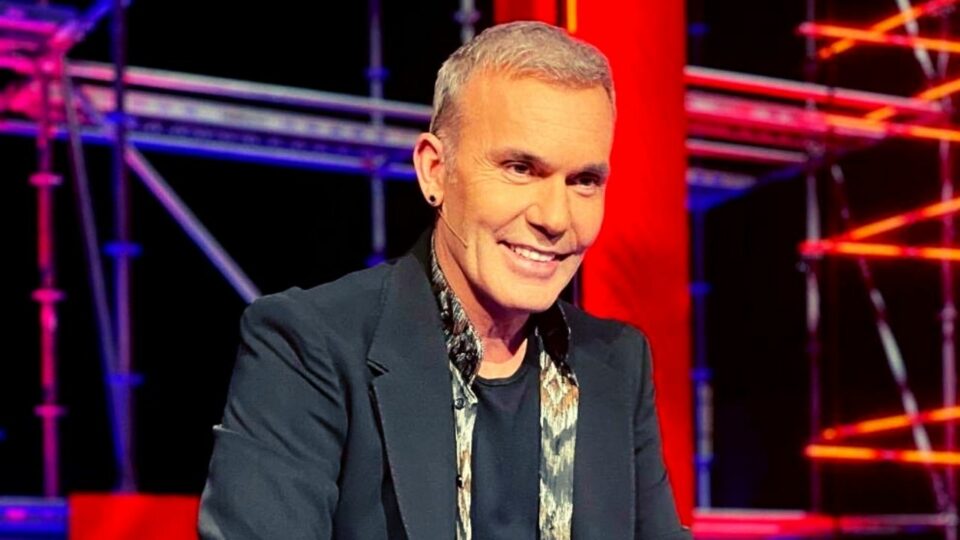 X-Factor: Το κέφι στα “ύψη” – Ρόκκος και Μάστορας ανέβηκαν στη σκηνή