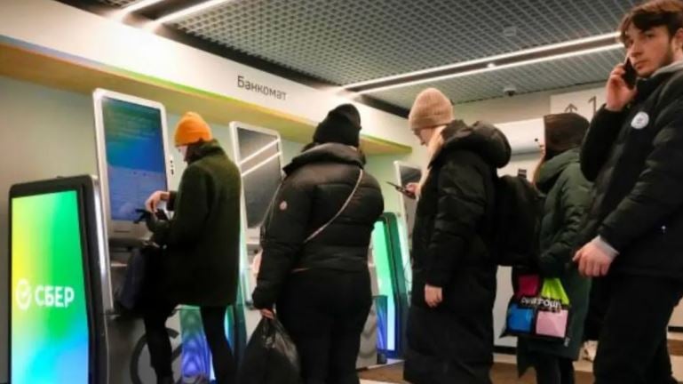 Σκανδιναβικές χώρες προτείνουν να περιοριστούν οι τουριστικές βίζες σε πολίτες της Ρωσίας 