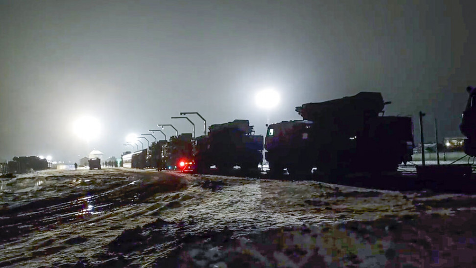 Ουκρανία: Δορυφορικές φωτογραφίες δείχνουν ανάπτυξη Ρώσων στα περίχωρα του Κιέβου