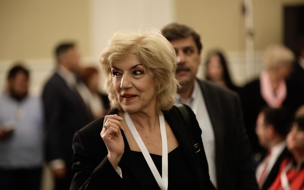 Σία Αναγνωστοπούλου