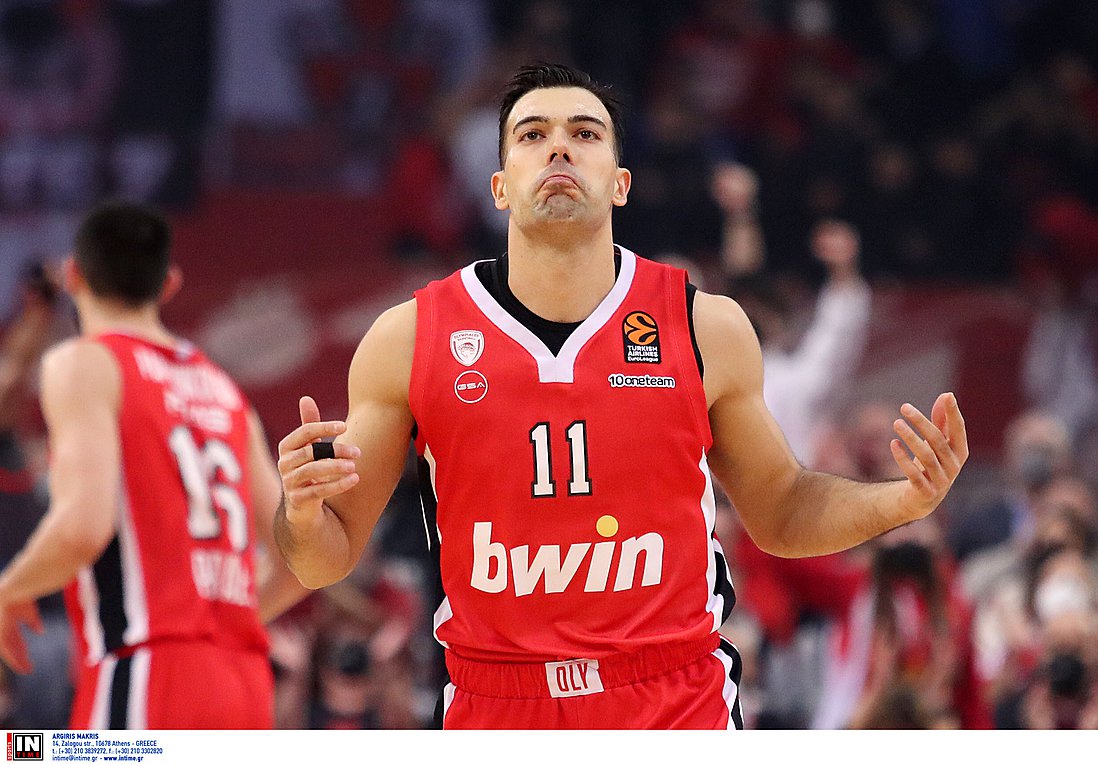 Ο Κώστας Σλούκας και οι μεγάλες του αγάπες