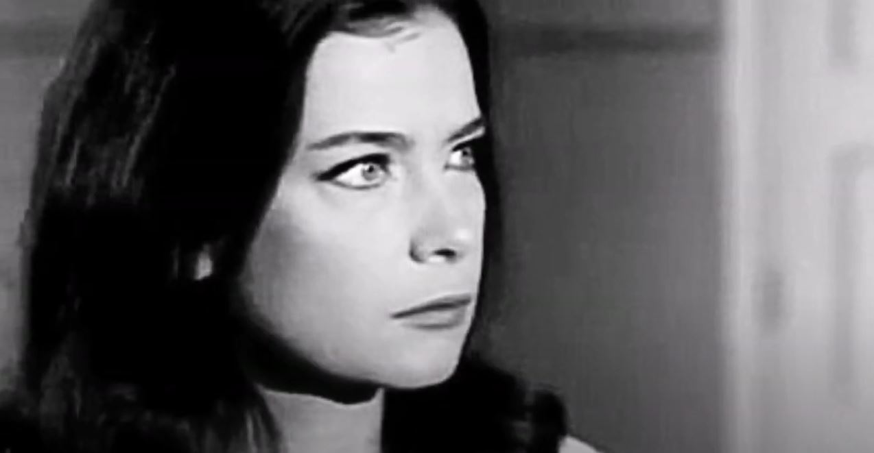 Τζένη Καρέζη: Η επιστολή της αξέχαστης ηθοποιού λίγο πριν πεθάνει – “Θέλω να αγαπώ και να με αγαπούν”