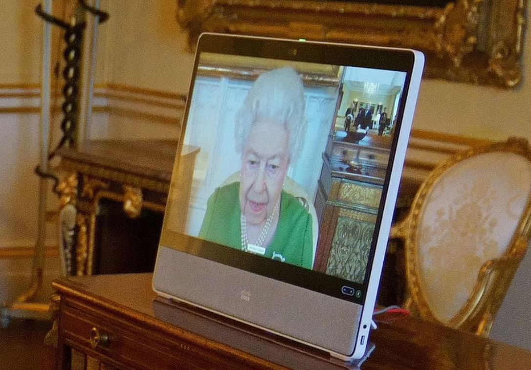 Βασίλισσα Ελισάβετ: Δεν την νίκησε ούτε ο Covid-19 – Επέστρεψε στα καθήκοντά της