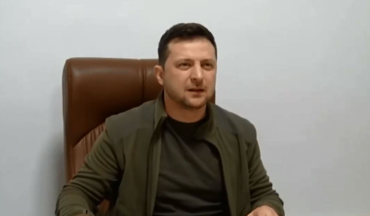 Ουκρανία: Ο Ζελένσκι επιμένει στην ανάγκη συνάντησης με τον Πούτιν