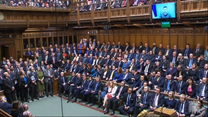 Ζελένσκι στο βρετανικό Κοινοβούλιο: Η Ουκρανία θα πολεμήσει μέχρι τέλους