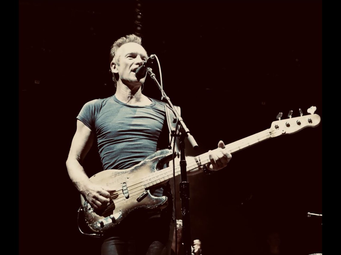 Η ξεχωριστή εμφάνιση του Sting στο Πάνθεον του Παρισιού