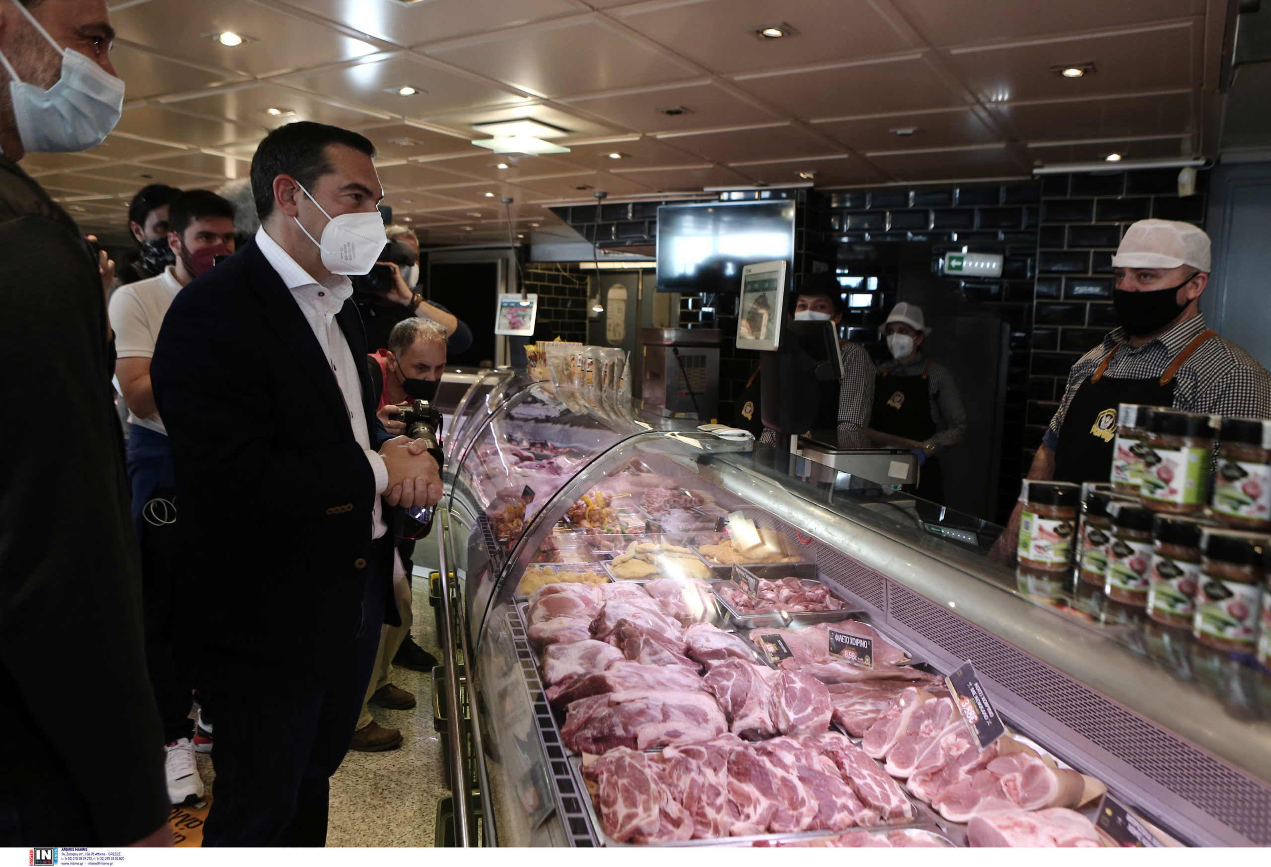 Τσίπρας: Ο μισθός δεν φθάνει ούτε για τους λογαριασμούς του ρεύματος