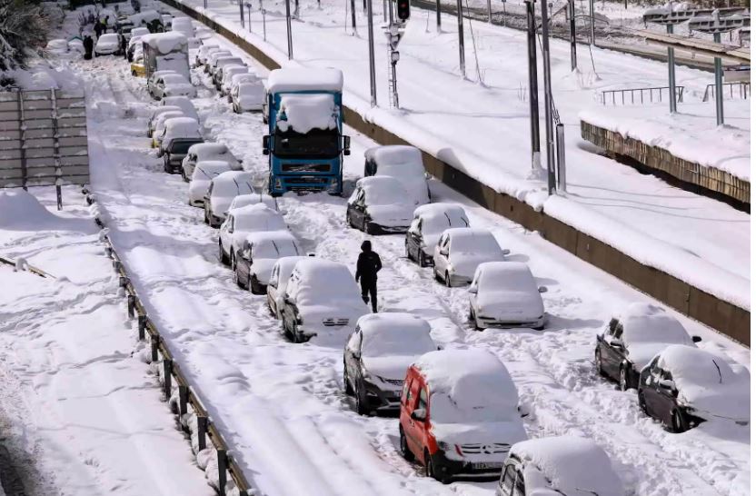 Γιάννης Οικονόμου 