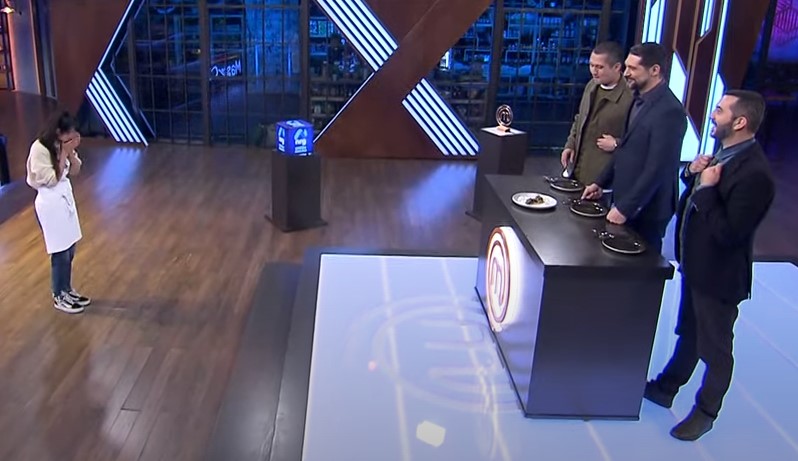 MasterChef: Τα σχόλια των κριτών για το πιάτο της Ελπίδας που την έκαναν να κοκκινήσει – ΒΙΝΤΕΟ
