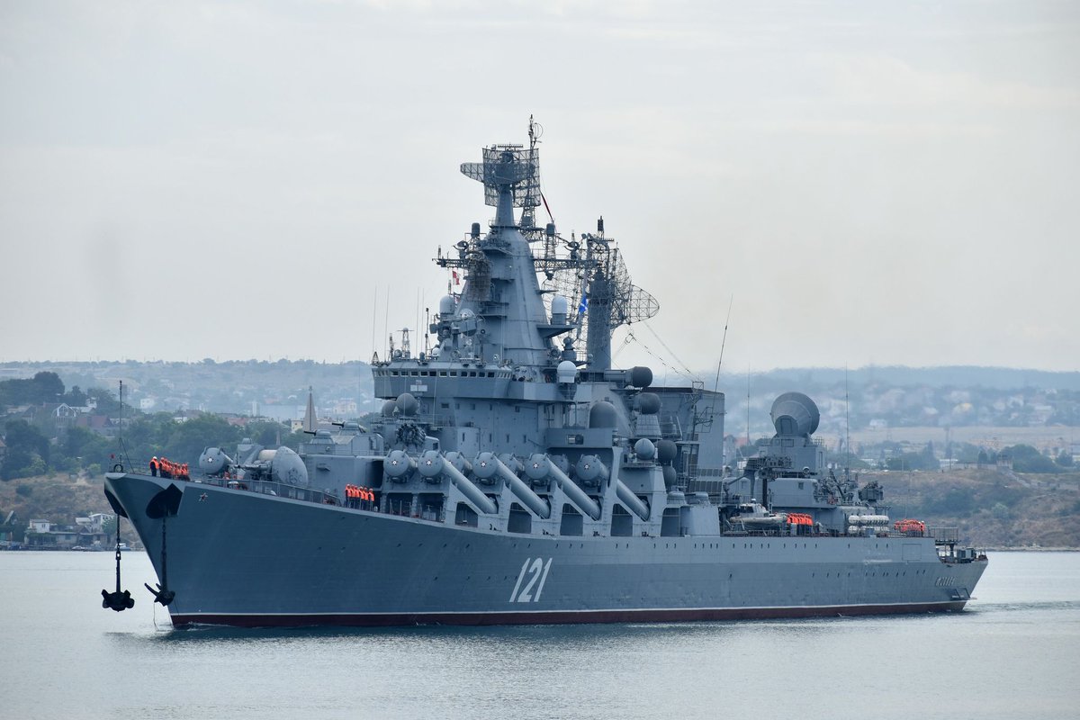 Καταδρομικό Moskva: Ο αρχηγός του Πολεμικού Ναυτικού της Ρωσίας συναντήθηκε με μέλη του πληρώματος