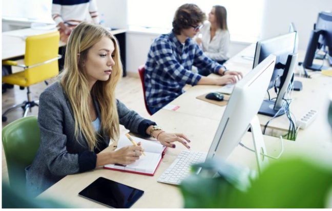 ΣΥΝ-ΕΡΓΑΣΙΑ -Απρίλιος