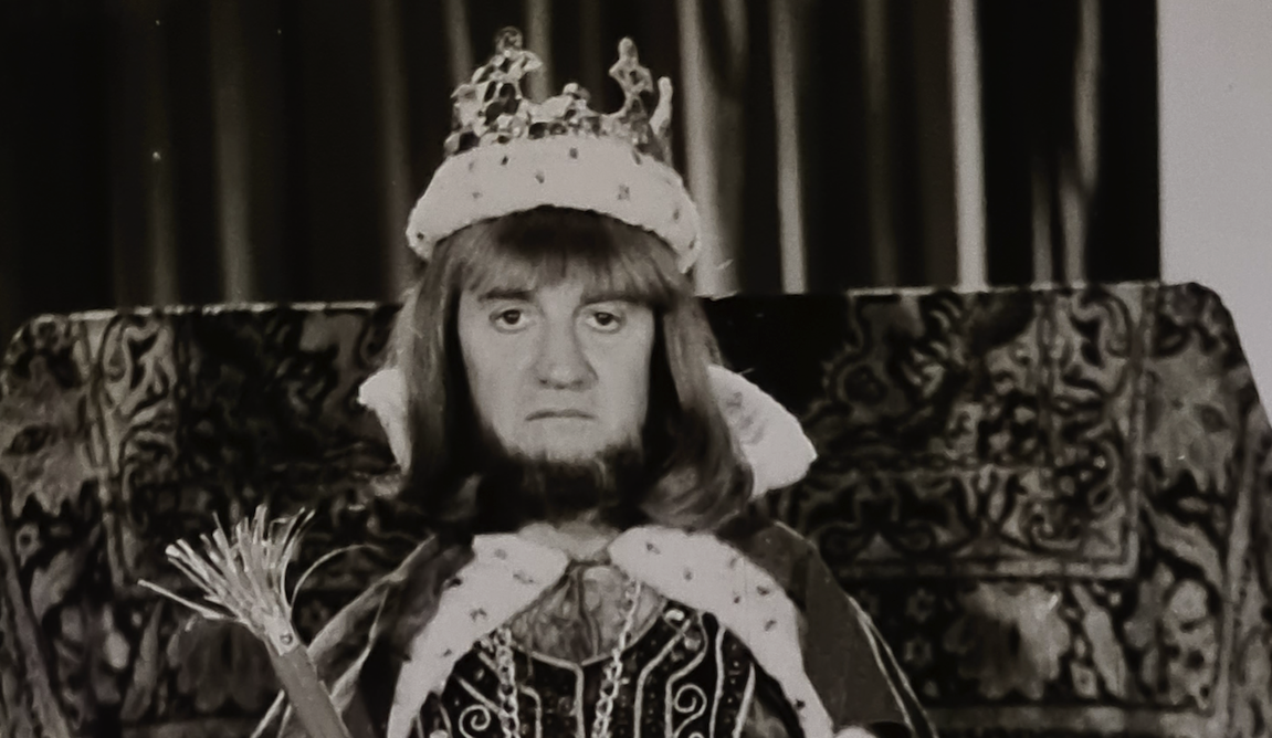 Αναγνωρίζετε τον ηθοποιό της φωτογραφίας;