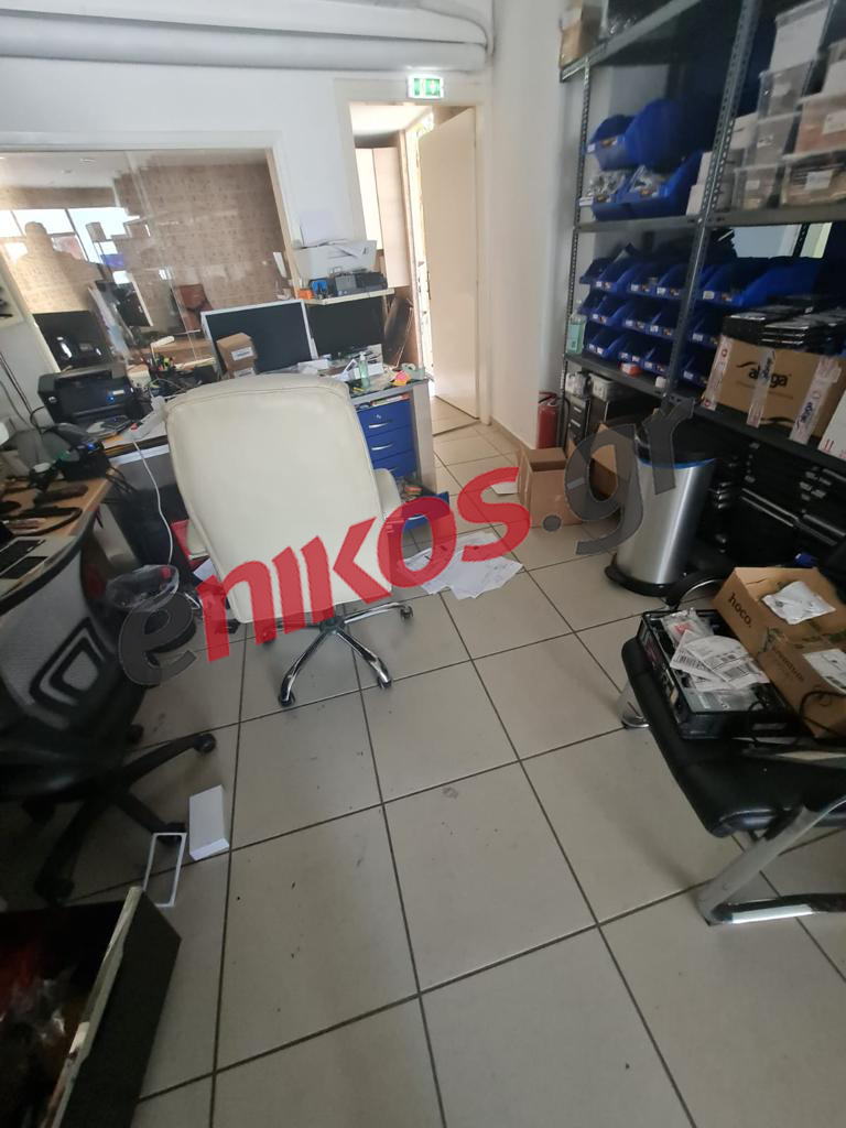 διάρρηξη- όμιλος Ζερβουδάκη