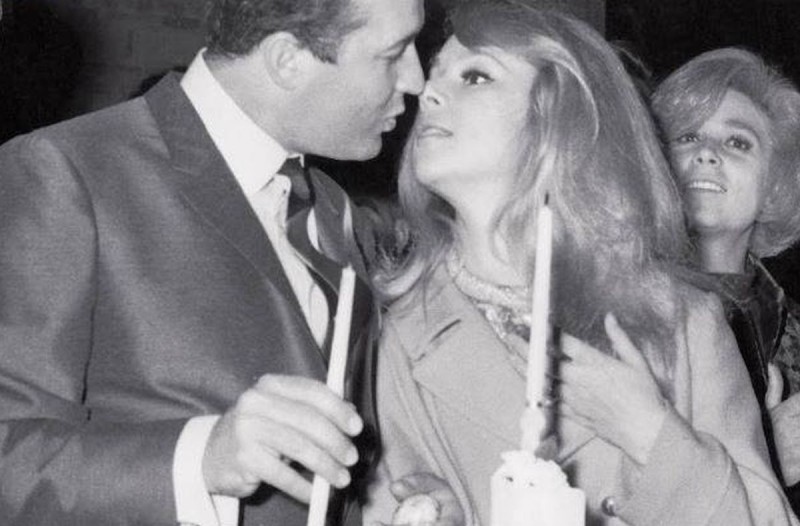 Η Αλίκη Βουγιουκλάκη νύφη – Η αδημοσίευτη φωτογραφία από τον γάμο της με τον Δημήτρη Παπαμιχαήλ