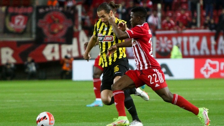 Ολυμπιακός ΑΕΚ