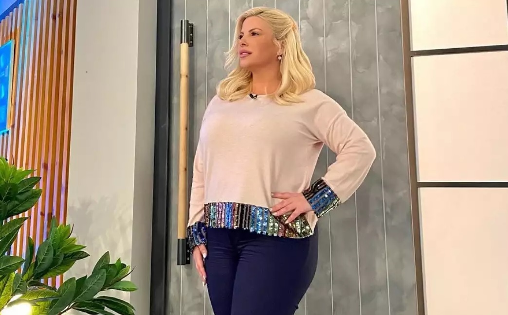 Ώρες αγωνίας για την Αντελίνα Βαρθακούρη: Στο νοσοκομείο συγγενικό της πρόσωπο – ΦΩΤΟ