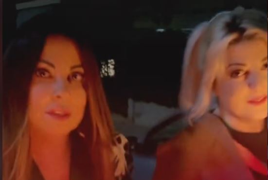 Η Άντζελα Δημητρίου με την κόρη της εύχονται “Χριστός Ανέστη” μέσα από το TikTok