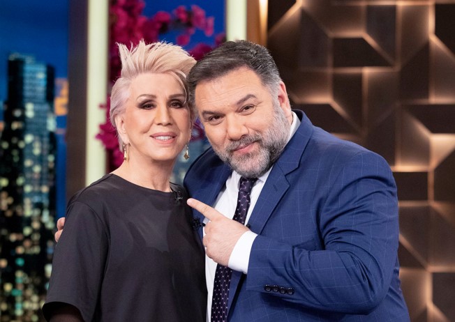 «The 2Night Show»: Καλεσμένη η Μπέτυ Βακαλίδου – Η αλλαγή φύλου και τα σημάδια που άφησε στην ψυχή της η πορνεία