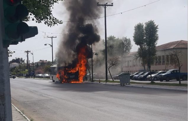 λεωφορείο-φωτιά- Θεσσαλονίκη