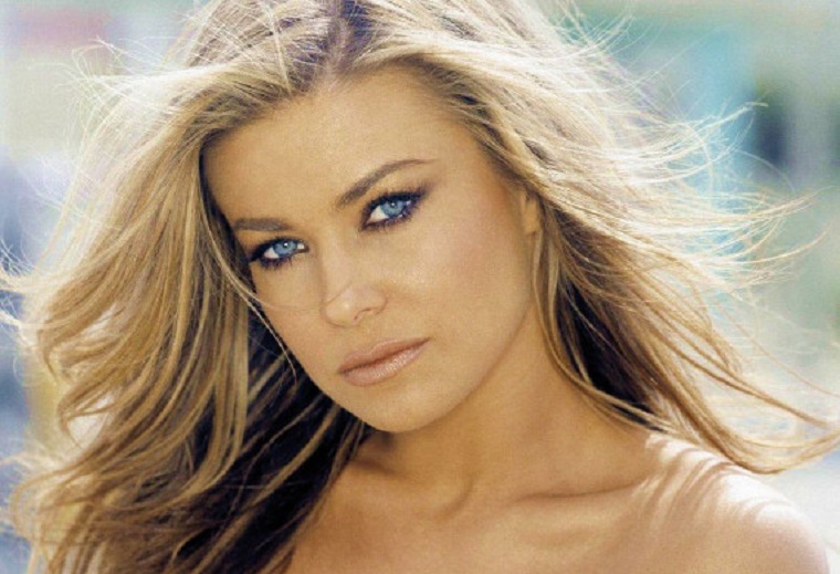 Η Κάρμεν Ηλέκτρα έγινε 50 και “ρίχνει” το instagram με το… εορταστικό βίντεο