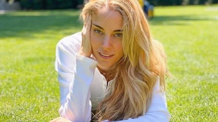 Δούκισσα Νομικού: Η μαμαδίστικη συνταγή για γεμιστά pancakes