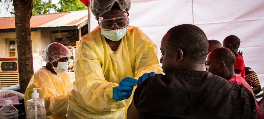 “Καμπανάκι” από τον Παγκόσμιο Οργανισμό Υγείας για την εξάπλωση του Έμπολα