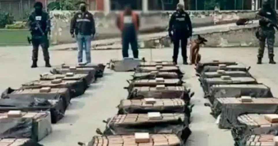 Ισημερινός: Κατασχέθηκε ποσότητα 2,4 τόνων κοκαΐνης με προορισμό το Βέλγιο