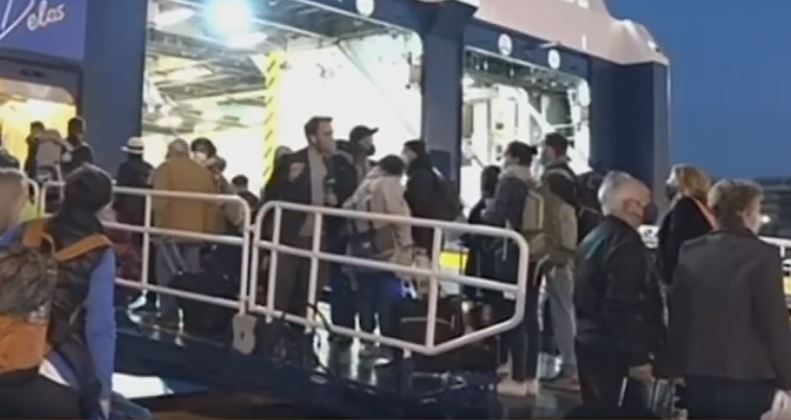 Πάσχα 2022: Άρχισε η έξοδος – Έκτακτα μέτρα από την Τροχαία