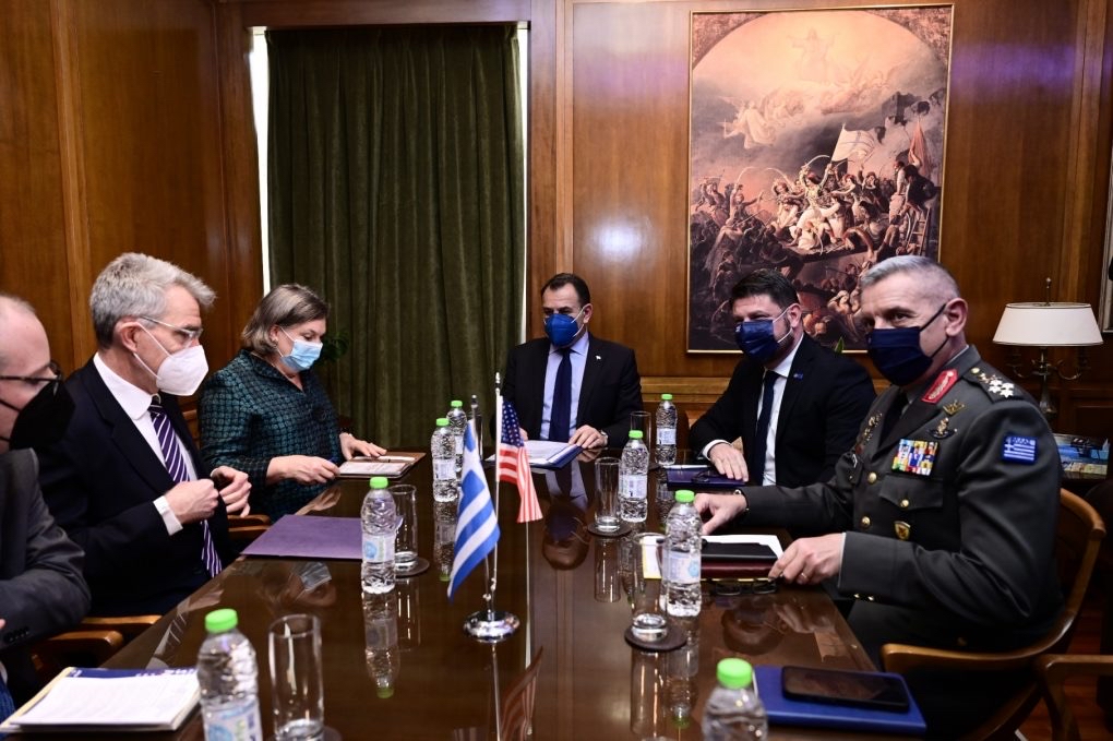 Η επίσκεψη των Αμερικανών Αξιωματούχων στο ΓΕΕΘΑ και η «Σούδα του Βορρά»